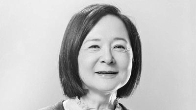 小川洋子　建て替える帝国劇場を「小説の形で残したい」。30名を超える劇場スタッフにインタビュー、舞台を作り上げる各々の物語を描く
