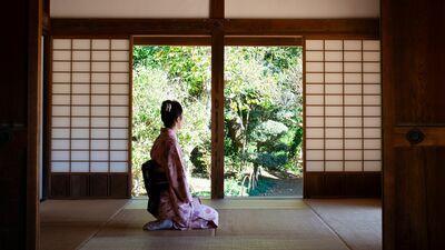 戦後、私たちの暮らしは激変したなかで失われたものも…。呉服店店主「今こそ着物から日本らしさを見つめる時なのでは」