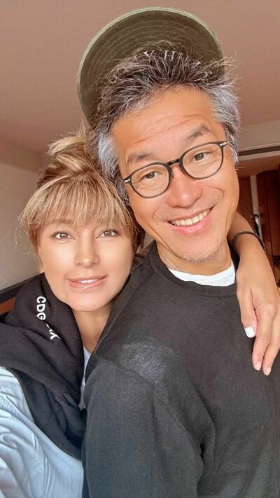 左から梅宮アンナさん、世継恭規さん