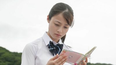 明日の『おむすび』あらすじ。風見先輩から「また書道をやろう」と誘われた結だが…。そしてハギャレンのリサポンからはあるものを手渡され…＜ネタバレあり＞