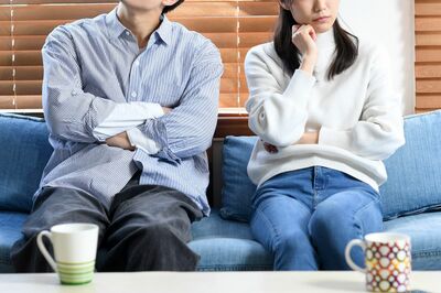 「年収500万円の彼との結婚が不安」29歳女性、将来は子ども2人＆時短勤務を希望。年収800万円でも「お金がない」と喧嘩する両親を見て育ち、経済面への心配が拭えず…