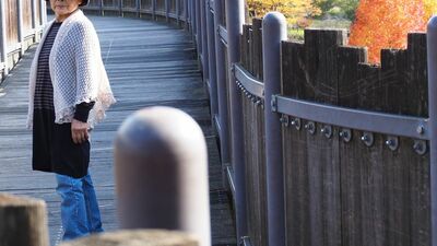 群ようこ 古稀を迎えトイレが近くなった。ある日ショッピングモールのトイレに駆け込むと、そこにあったのは