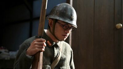 明日の『あんぱん』あらすじ。「リンはよくやった」と言い残して岩男は… 怒りを爆発させる八木、空腹が限界に達した嵩の前に現れたのはあの人で…<ネタバレあり>