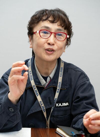 インタビューに答える須田久美子さん