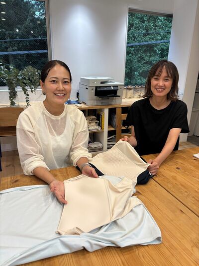 アイコン用解放感を重視して企画したno-buのTシャツ