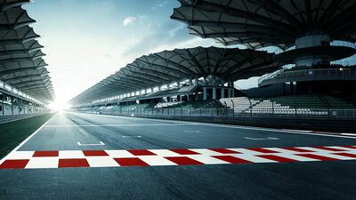 F1鈴鹿GPの帰り道、側溝に足を滑らせ救急車騒ぎになった2年前。それでも生観戦を続けたい!と一念発起してジム通い。70歳の今は若い頃より動ける体に