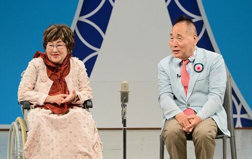 宮川花子さん（69）と夫の宮川大助さん（74）