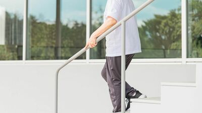 筋肉量はアスリート並み！84歳料理家・村上祥子の元気の秘訣「毎日4時間、出勤前の朝のルーティン」を紹介