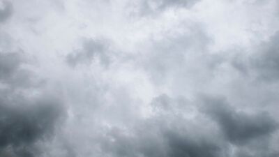 東京大空襲で防空壕から追い出された母。炎の中を這ってきた弟に、生死の狭間で決意を告げる