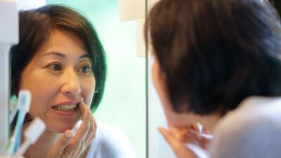 脳梗塞に心筋梗塞、認知症のリスク…まずケアすべきは<口>だった!日本人の半数が罹患しているのに自覚症状がない<最恐の菌>を歯科医が解説