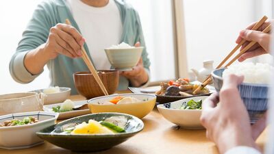 せっかく摂ったたんぱく質が腸から漏れている?脂っこいもので胃がもたれるのは、年のせいではなく…<危険度チェックリスト>