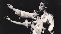 舞踊歴70年を超えるプリマバレリーナ森下洋子「本番5日前の結婚式。2人とも『白鳥の湖』で頭がいっぱい。披露宴当日も稽古してから式場へ」