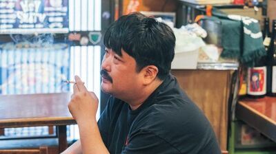 「あああっ！食いてえな！」怒ることと『グリルにんじんのポークソテー』がセットになっていた鈴木もぐらの母。「母の場合＜空腹＞じゃなくて＜怒り＞が最大の調味料だった」