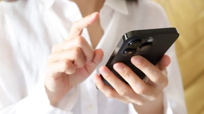 気づけばスマホを触りがちな時代に必要なのは＜自分と対話する時間＞。61歳ブロガー「だから外出するときはなるべく…」