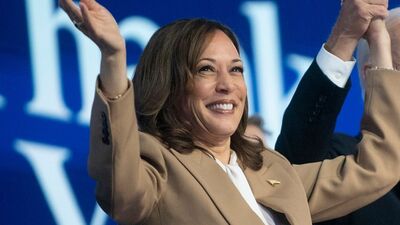 米大統領選・民主党候補、カマラ・ハリスの素顔。堂々たる風格と「友達になりたい」と思わせる庶民性。ボブ・マーリーと料理好き。トランプ候補との争いの行方は？