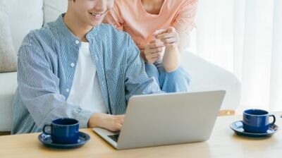 今40・50代が1000万円投資するなら「一括」「分割」どっち？金融のプロ「インフレより暴落の方がスピードが速いから…」