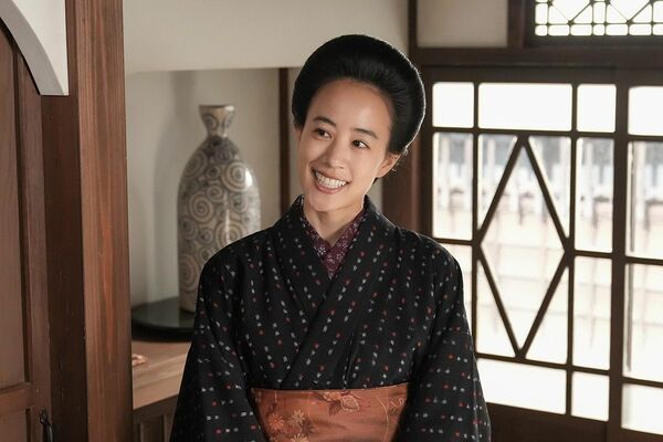 石橋静河さん