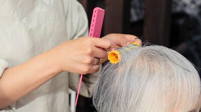 「病院より美容院」「84歳でハイヒール」84歳一人暮らし・高橋恵が語る<今日を少しだけ気分よく過ごす>方法とは…