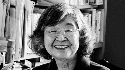 古代ギリシアの『植物誌』を82歳で完訳・小川洋子「子育てと家事の合間に、哲学者テオプラストスと向き合った50年」