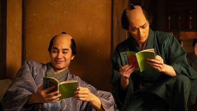 『べらぼう』次回予告。蔦重の細見『籬の花』ヒットでごった返す吉原。そんな中、瀬川の元にきた新たな客の正体は…そして逆襲に出る鱗形屋。笑みを浮かべる鶴屋が口にしたのはなんと…