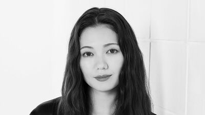 二階堂ふみ「読書は、感情に振り回されず自分を保つための方法のひとつ。本を読むことで、自分の感情に対して俯瞰的でいられる」